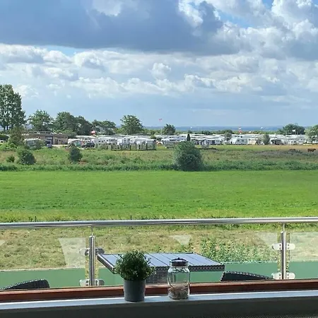 Sea-with-a-view 度假居 *